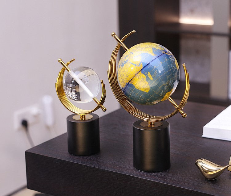 Stratosphere Home Decor Showpiece