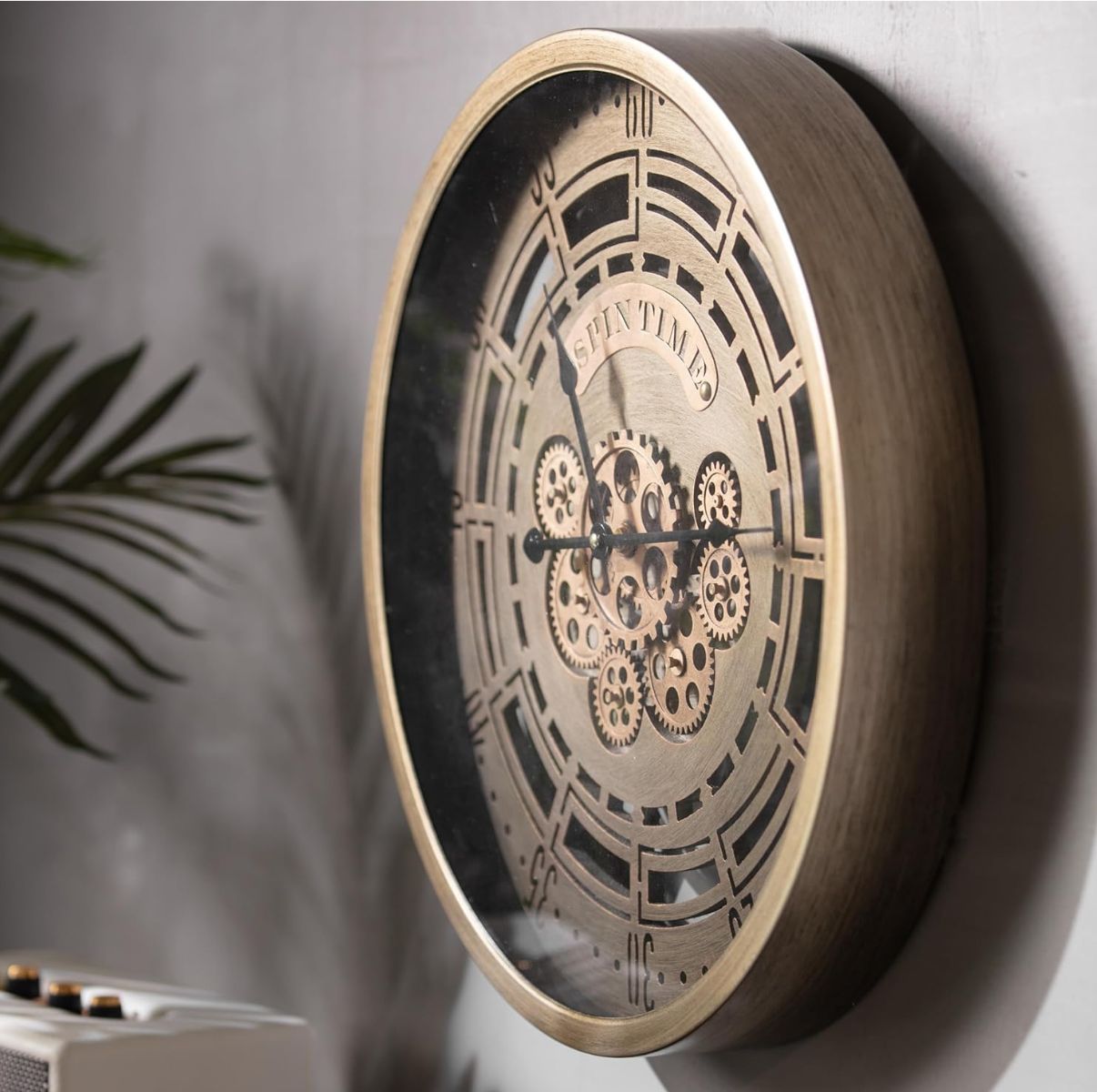 Svelte Luxury Wall Clock With Moving Gear Mechanism (Steel Body)