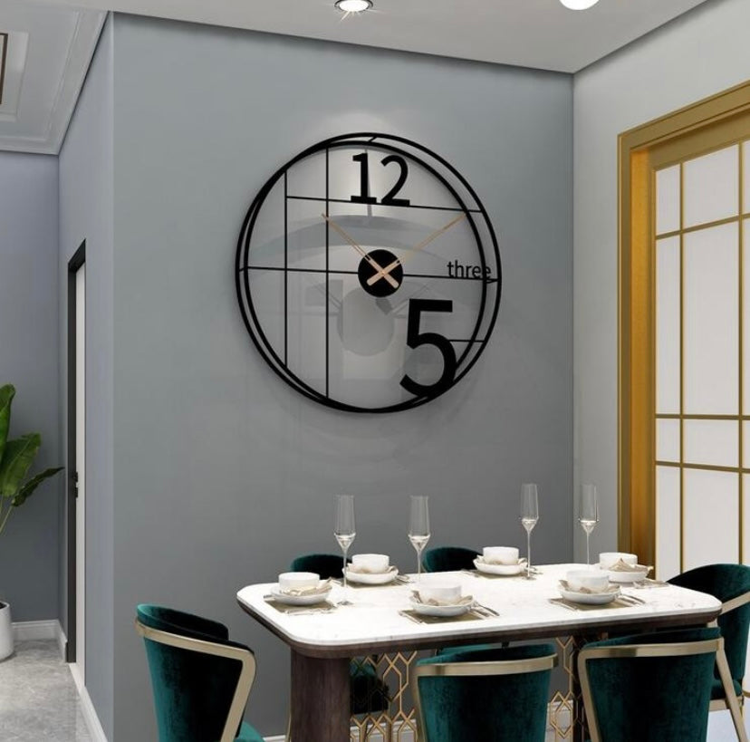 Black Metal Wall Clock - 24 Inch | Classic Golden Hue | Vintage Pattern | Ideal for Living Room, Bedroom, Study | Contemporary Décor