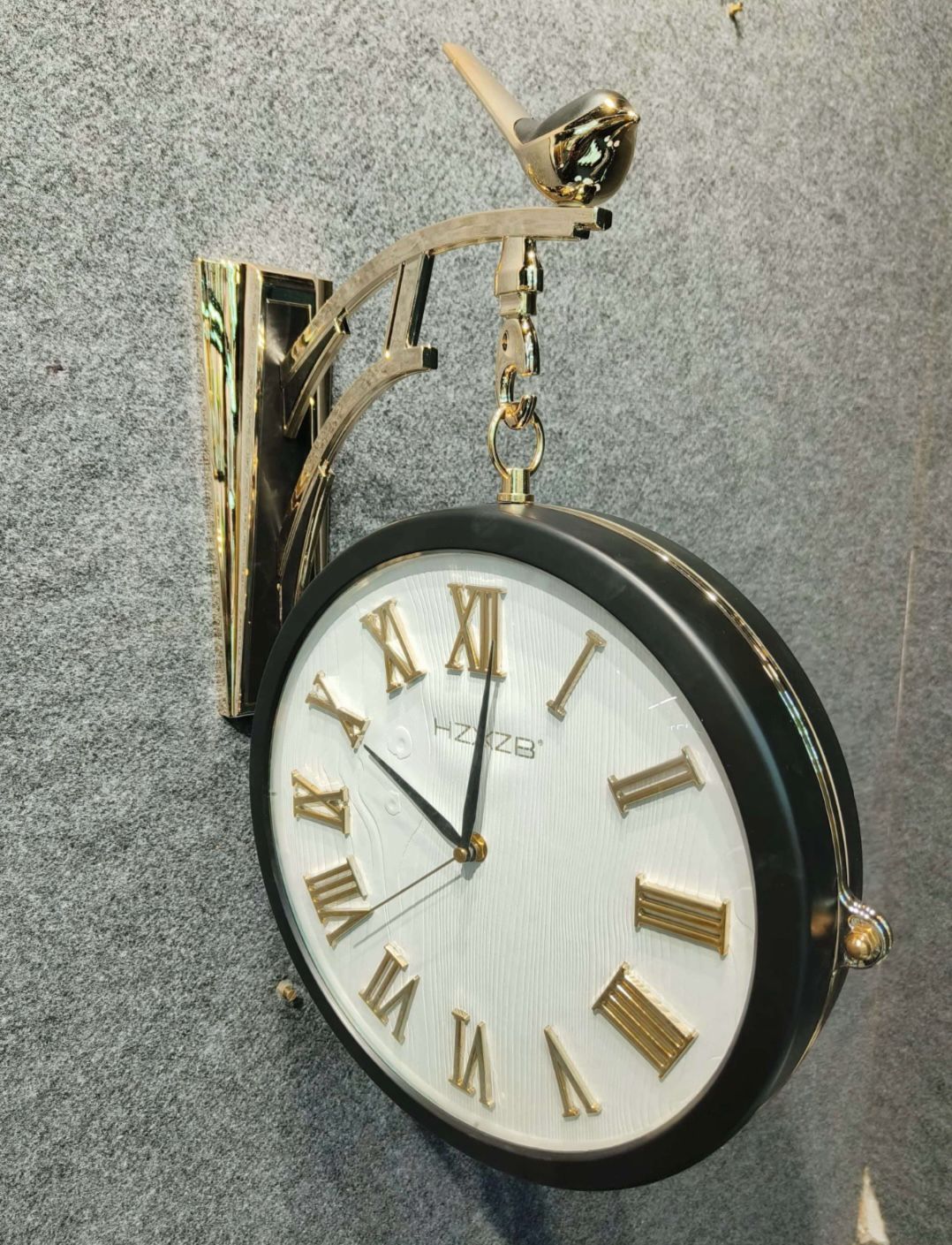 Selected Variant Image