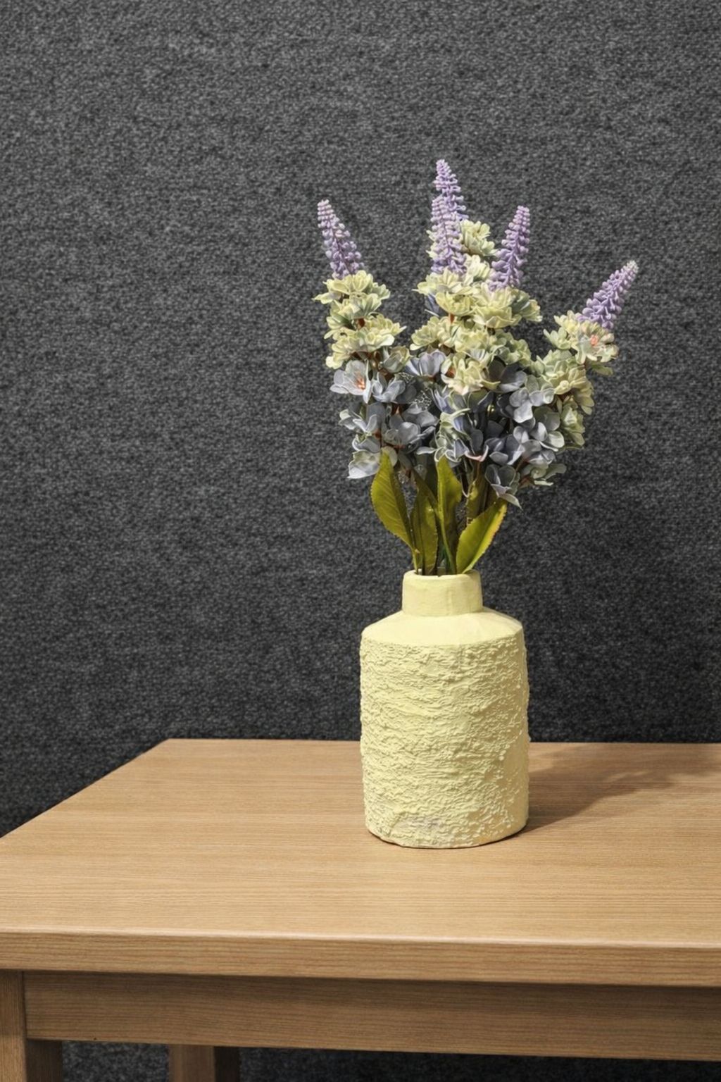 Premium Handcrafted Ceramic Flower Vase For Home - Style 18